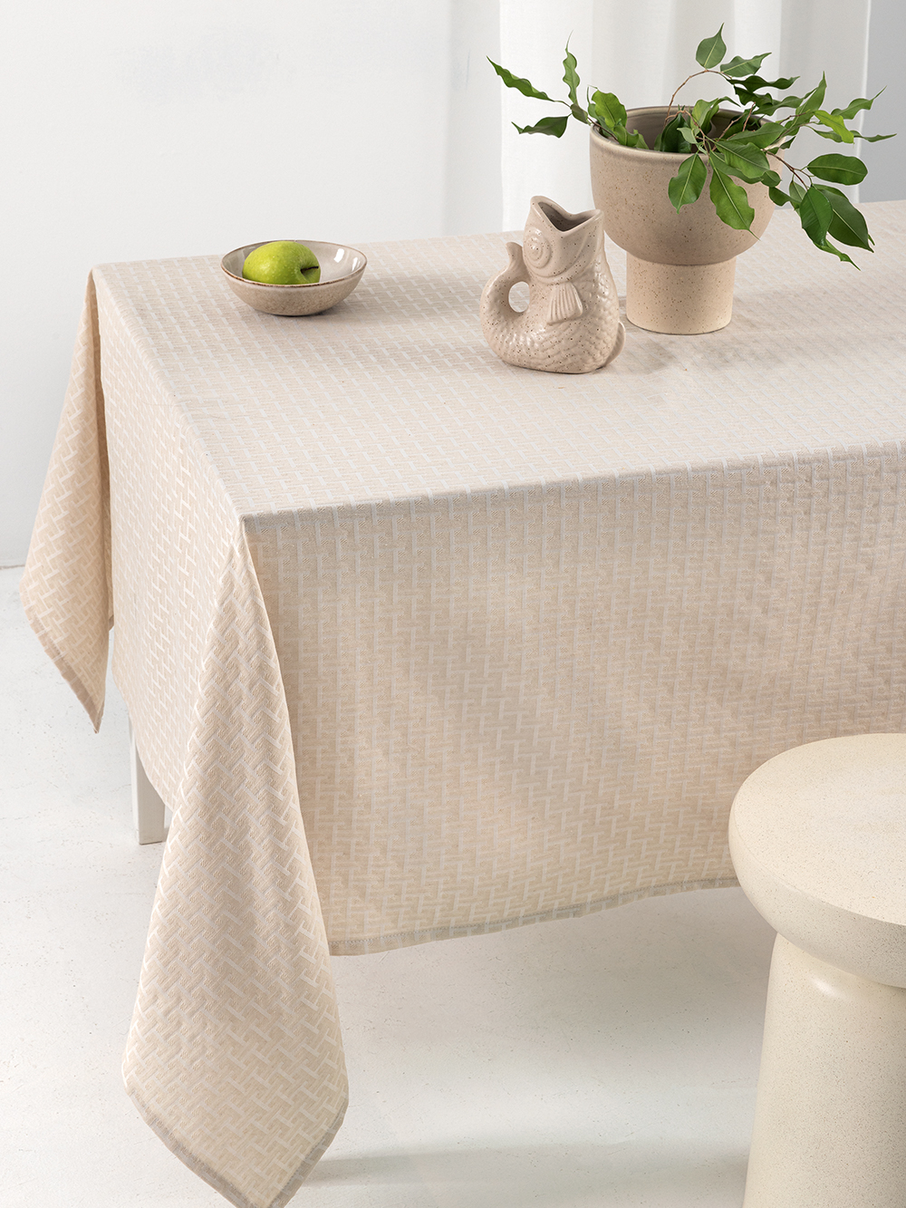 Τραπεζομαντηλο Αλεκιαστο Formal Dinner 175x160 MILLY BEIGE
