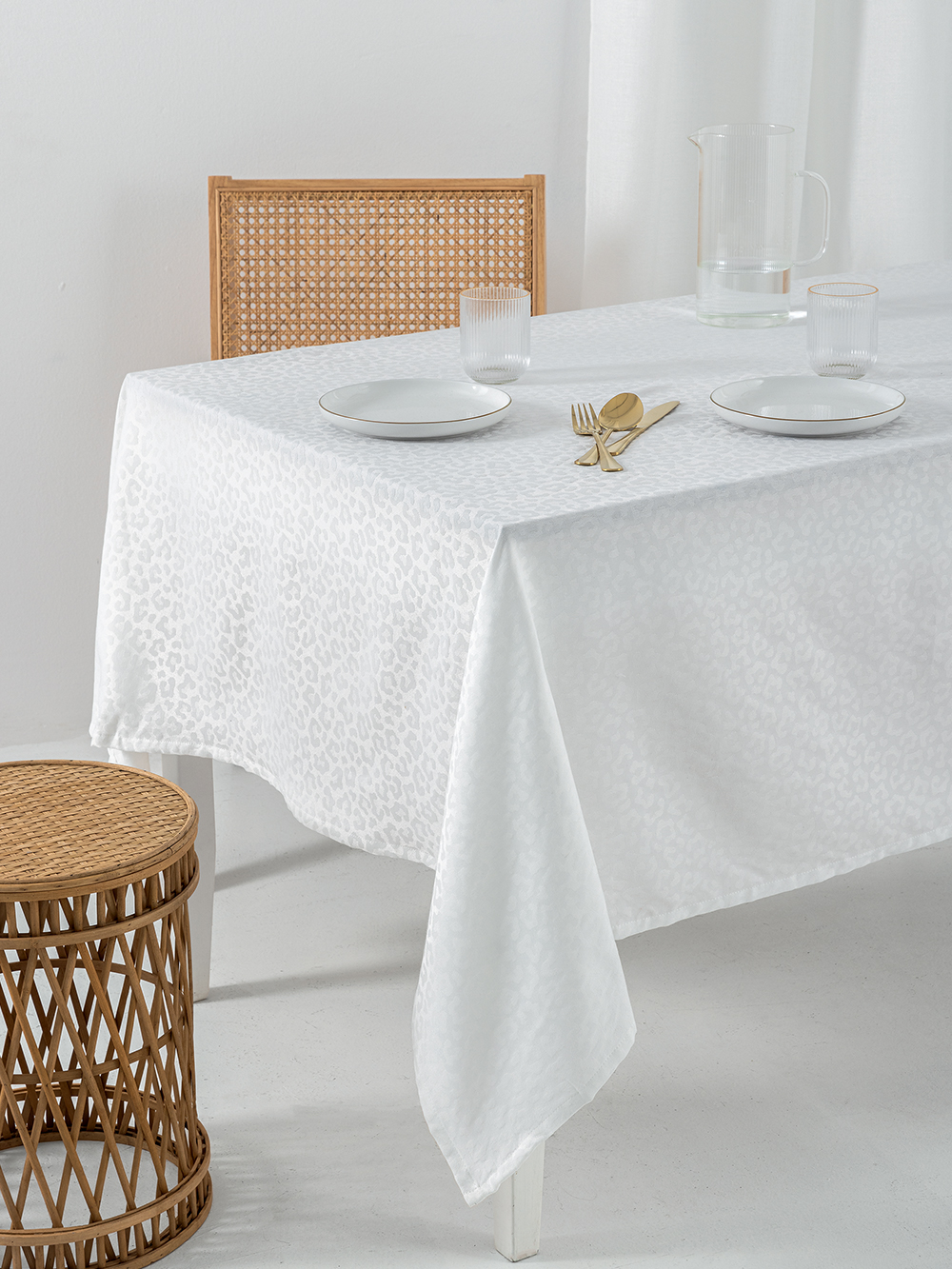 Τραπεζομάντηλο Αλεκιαστο Formal Dinner 175x260 LITA WHITE