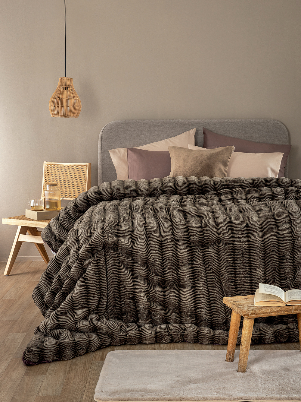 Κουβερτοπάπλωμα Υπέρδιπλο 220x240 JUNO TAUPE