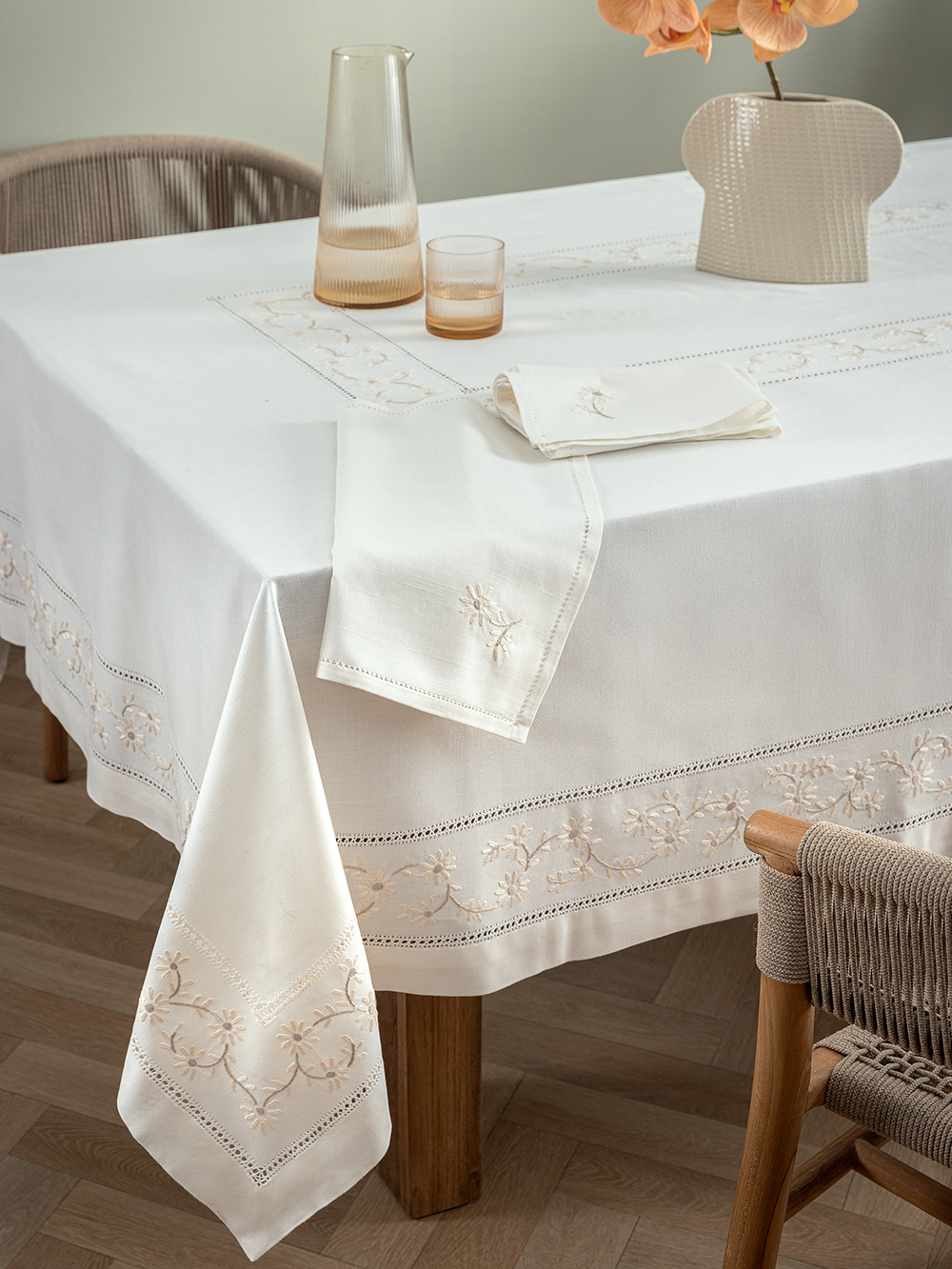 Σετ Τραπεζομάντηλο Με 12 Πετσέτες Φαγητου Vintage Beauty 180x270 VL103