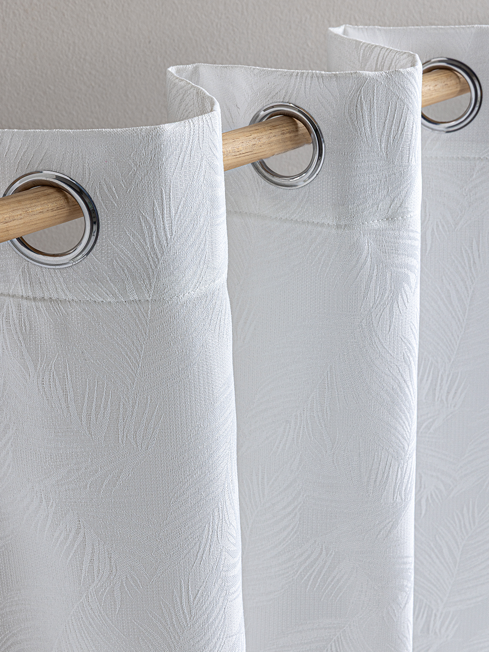 Κουρτίνα Με Τρουκς 140x260 BELO